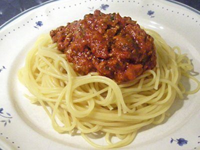 Spaghettis tomates et basilic