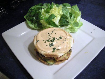 Croque burger de poulet au curry