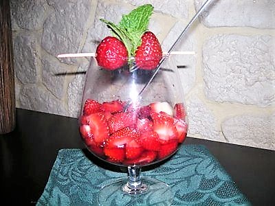 Soupe de fraises à la crème de cassis - 1