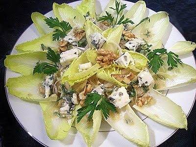 Salade d’endives roquefort