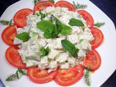 Salade de concombres à la menthe