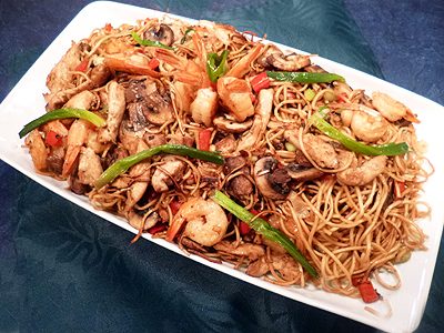 Nouilles chinoises au poulet et crevettes