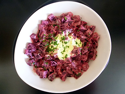 Salade de betteraves sauce au concombre - 1