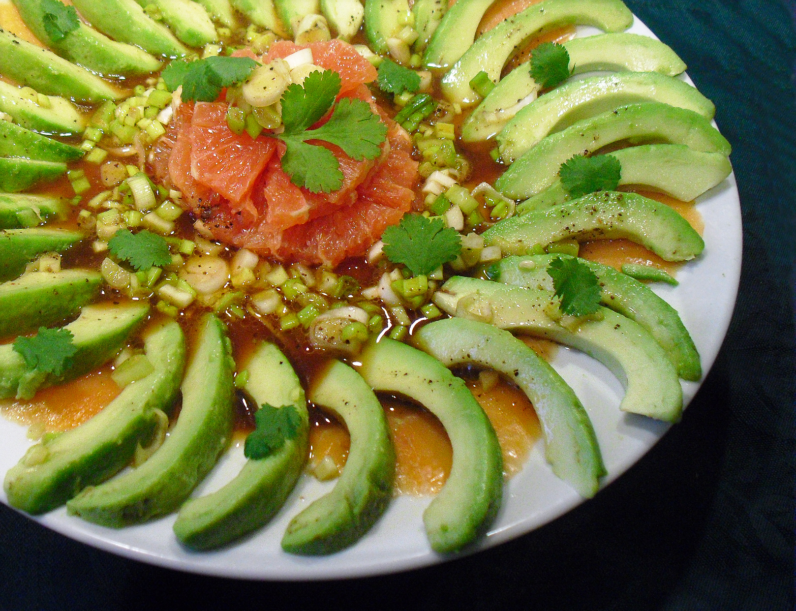 Salade avocat saumon pamplemousse - 1