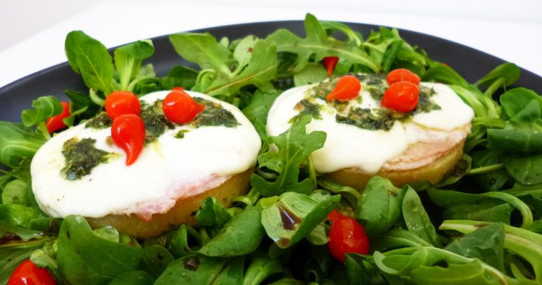 Crostinis de polenta mozzarella basilic