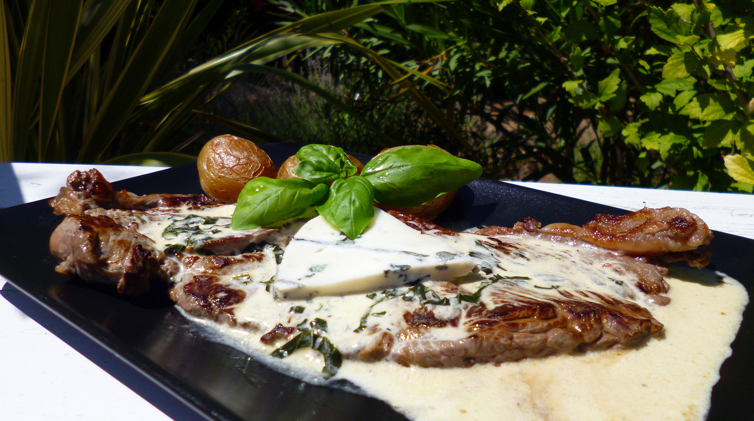 Steaks au basilic et bleu de chèvre - 2