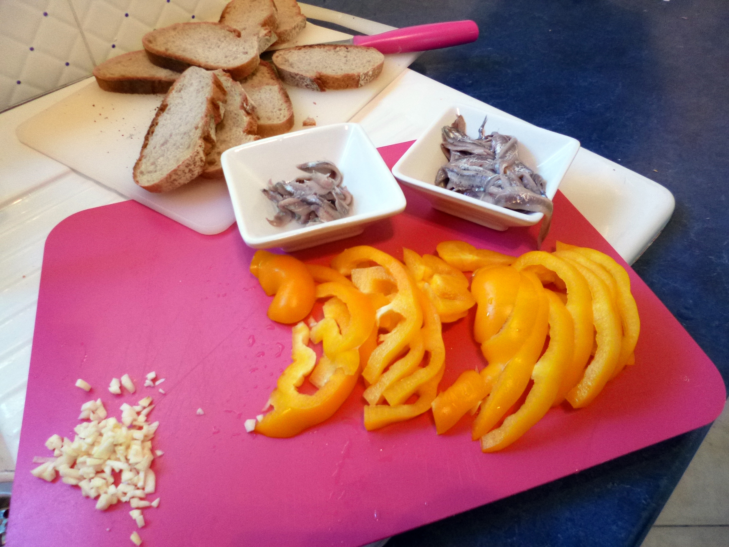 Crostinis tomate anchois - 2