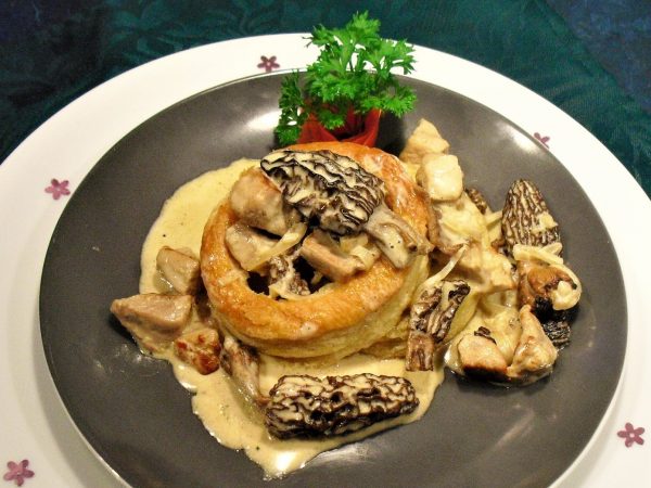 Croustades De Veau Aux Morilles