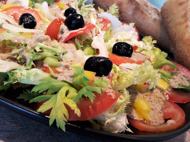 SALADE DE TOMATES A LA BAGNA CAUDA 256