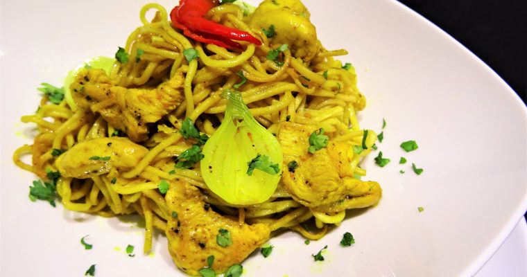 Nouilles chinoises poulet curry