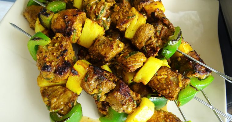 Brochettes de gigot au curry