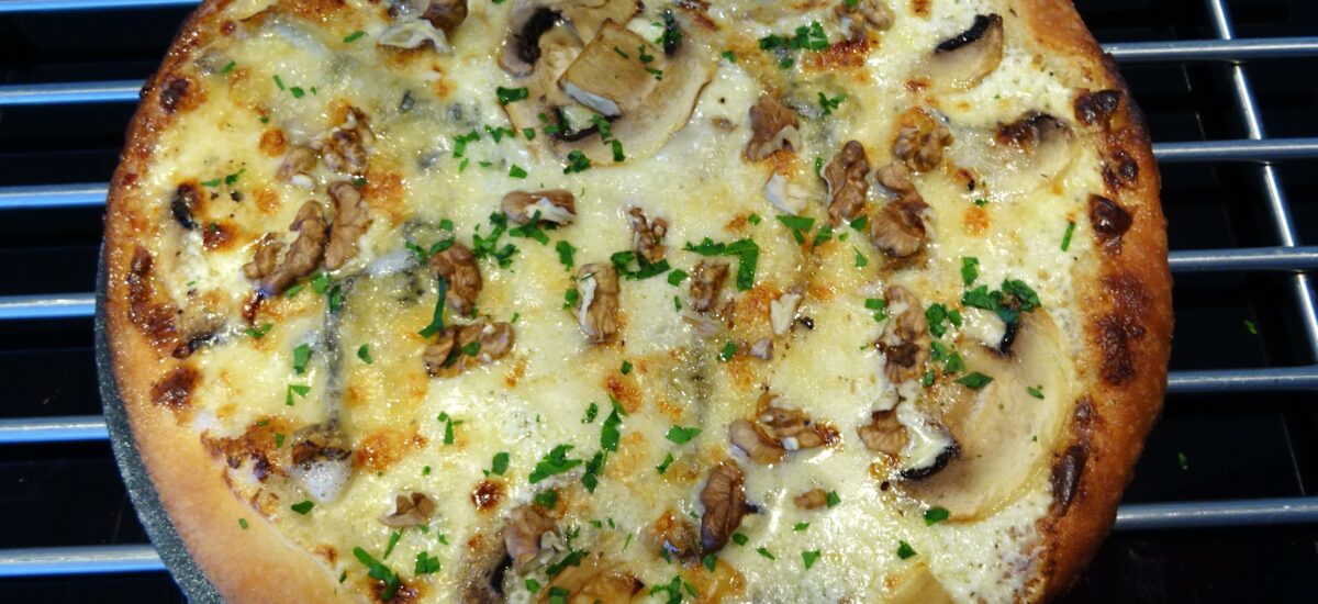 Pizza blanche au gorgonzola