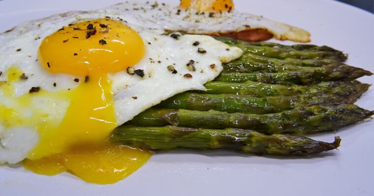 Asperges vertes rôties au four