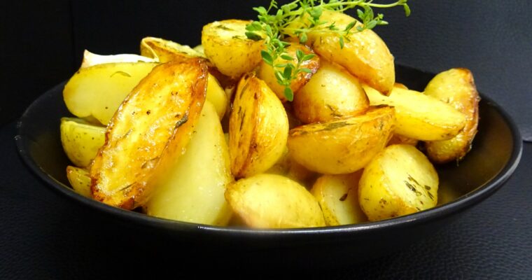 Wok de pommes de terre au thym