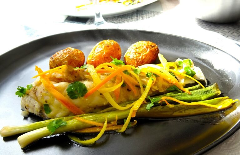 Lotte cuisson au four - La recette facile par Toqués 2 Cuisine