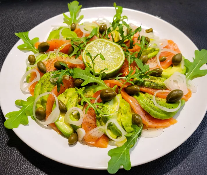 Carpaccio de saumon fumé et avocat - 7